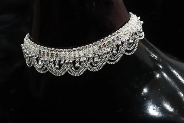 allice gold necklace
